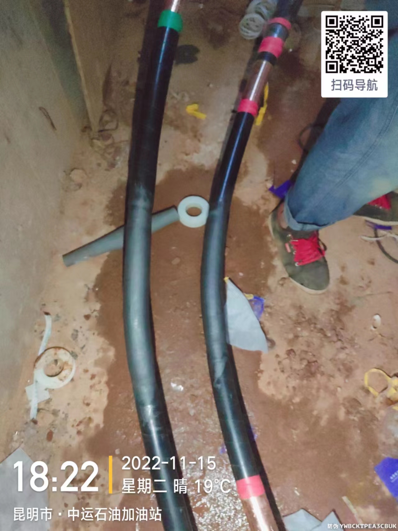 ����35KV�����۽�ͷ��װ�ٴ��߽�����